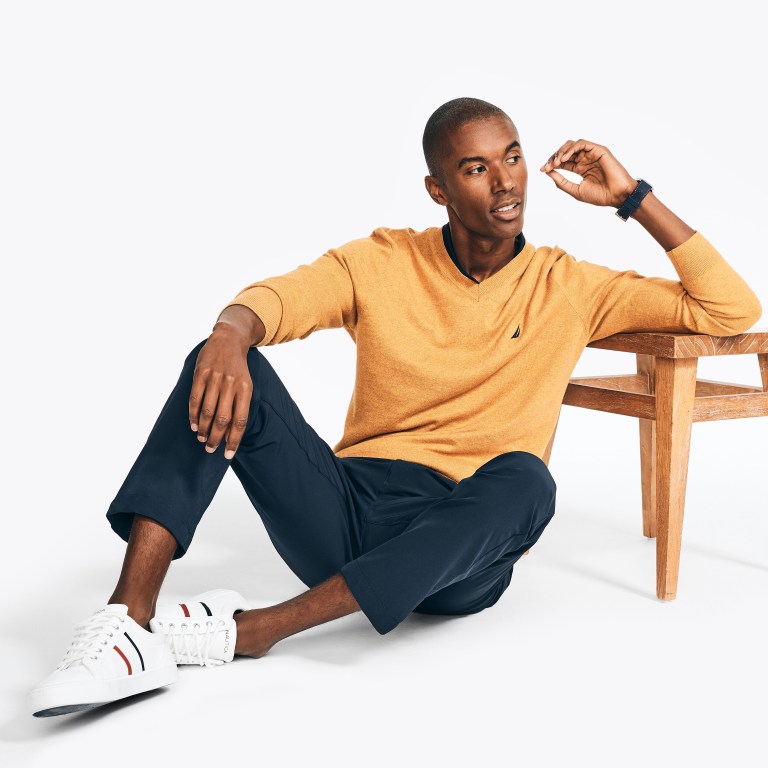 Men's Nautica Navtech V-neck Sweaters Gold | qyLpagyw